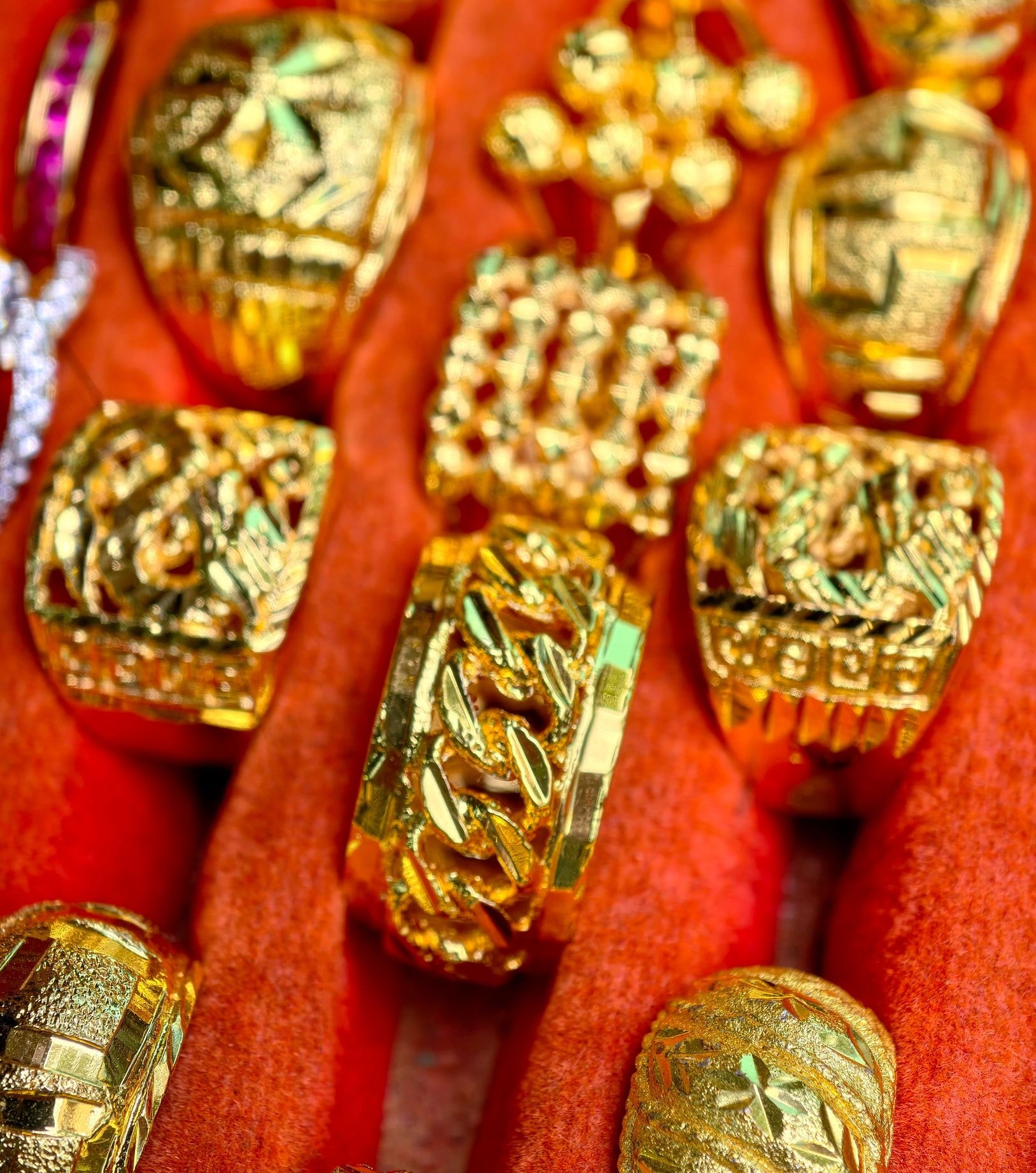 Gold rings and jewelry collection at Best Pawn Shop